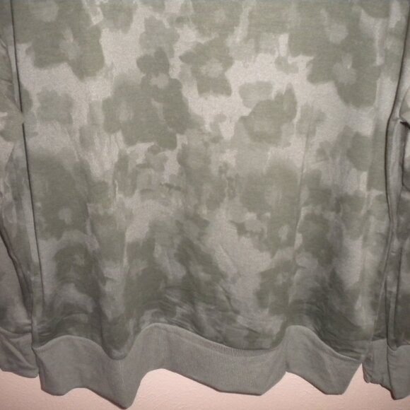 Mondetta Women's Size Large Green Tie Dye Sweatshirt NWT - Picture 4 of 5